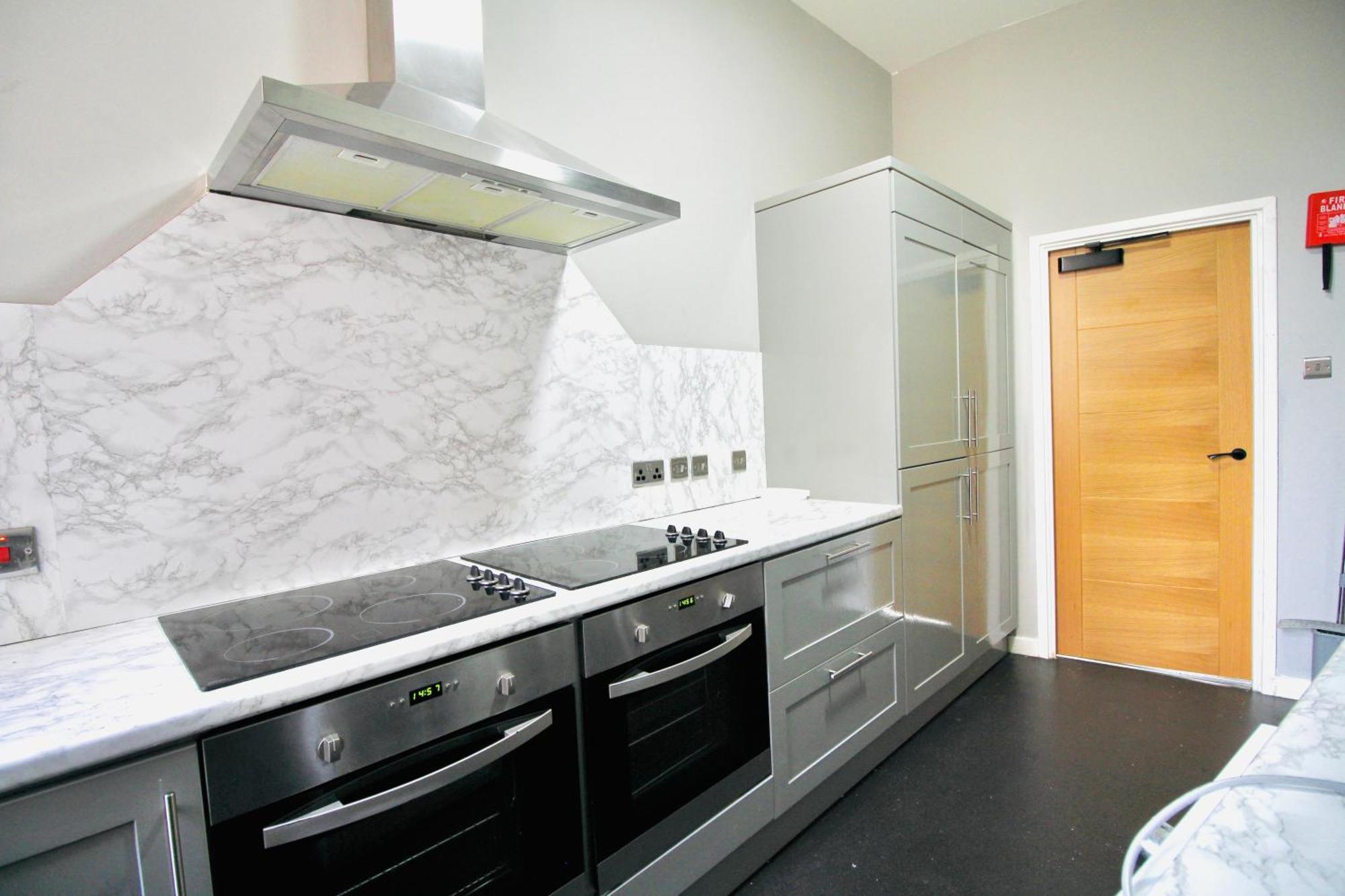 Ne1 City Studios & Apartments นิวคาสเซิล อะพอน ไทน์ ภายนอก รูปภาพ